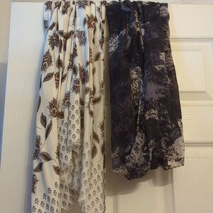 2 Scarves EUC